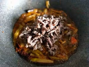 泡菜炒雞胗