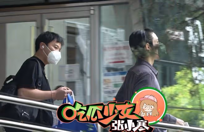 向佐被疑出軌！深夜醉酒帶異性回婚房，向太怒斥狗仔回應女方身份