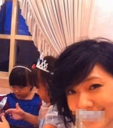小S深夜曬自拍照,意外曝光家居內景,物品雜亂不堪,被網友吐槽:豪宅太水!