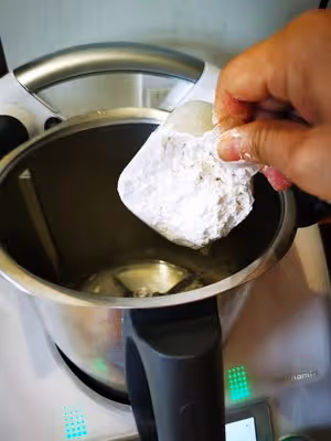 迄今為止最好吃最簡單的一款麵食：（面點小白也不會失手的）蔥花千層餅