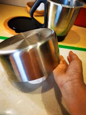 迄今為止最好吃最簡單的一款麵食：（面點小白也不會失手的）蔥花千層餅