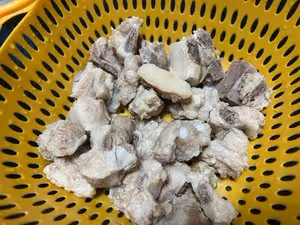 一嘬就脫骨的雪碧話梅小排
