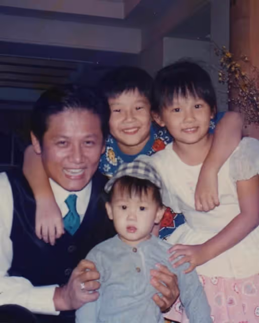 對老婆輸得起!徐乃麟無怨言「搭機通勤加拿大10年」奔波見妻小「30年堅持不換包」理由超甜蜜,網友直呼「模範夫妻」