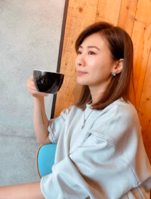 42歲本土劇女星「網戀被騙3000萬」!從未見面「喊對方老公」有恐婚癥至今未婚,「假男友終於抓到」真面目讓人心碎