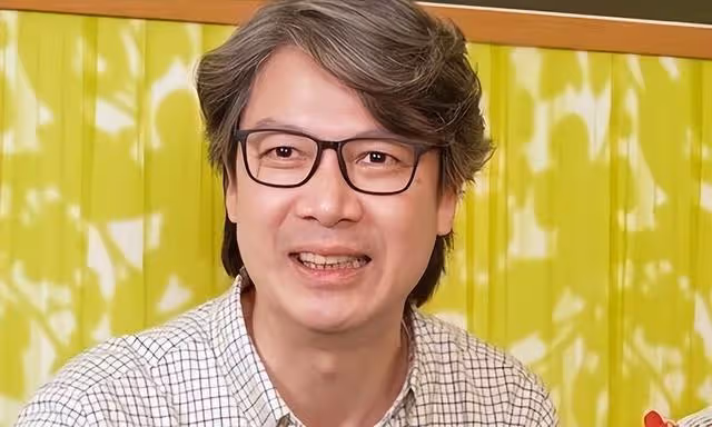 知名港星滿頭白髮出鏡!自覺年齡大不願染髮,出軌港姐事業盡毀