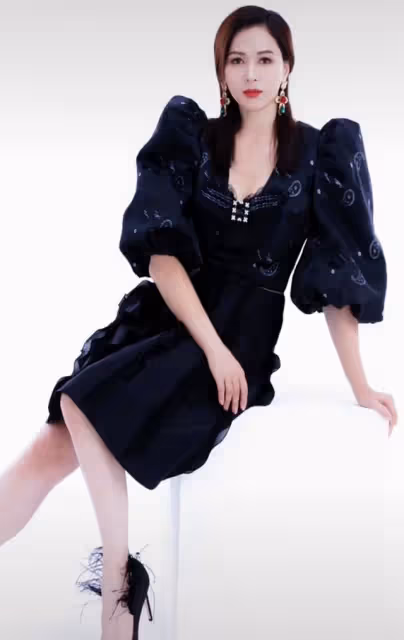 打女轉攻時尚圈！TVB前女星自曝做時尚學徒，52歲定居深圳仍單身