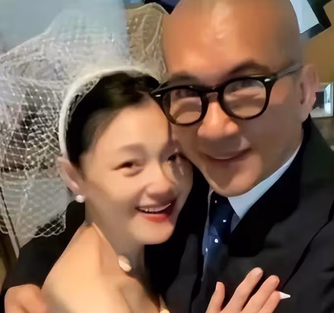 曝46歲大S懷孕2個月，不顧危險為具俊曄生娃，具媽高興到吃心臟藥