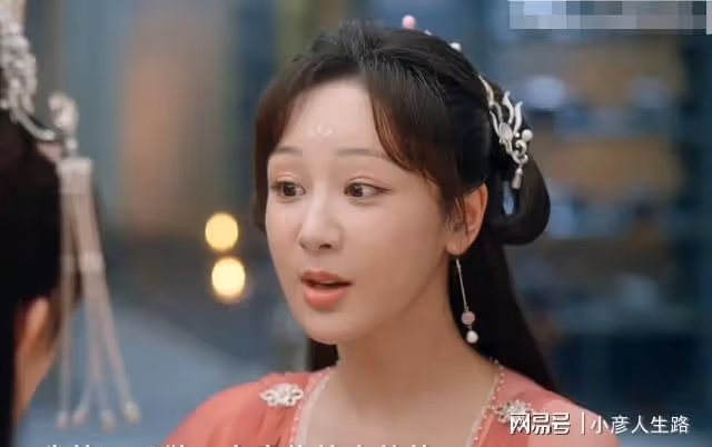 開播衝上熱度榜,豆瓣卻滿是差評,楊紫《沉香如屑》問題出在哪了