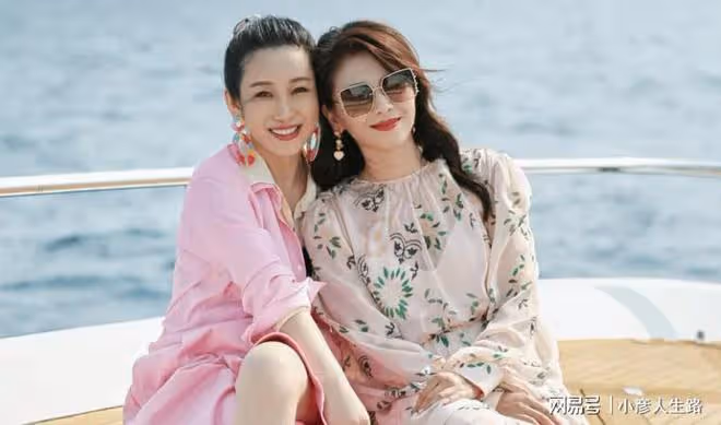 秦海璐:連續7年給劉濤慶生,15年的姐妹情讓人羨慕