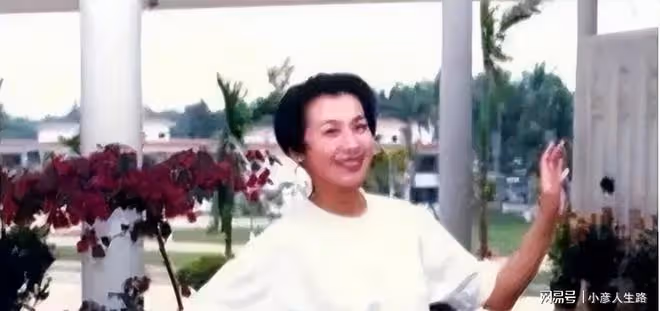 著名演員李媛媛,去世20年後,丈夫誓不再婚,兒子的堅持讓人淚目