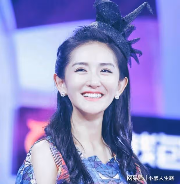 謝娜最大的悲哀,是錯把平台當本事