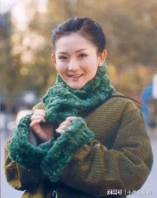 謝娜最大的悲哀,是錯把平台當本事