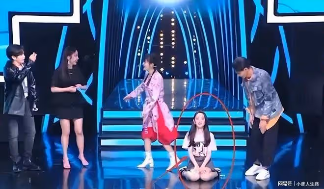 謝娜最大的悲哀,是錯把平台當本事