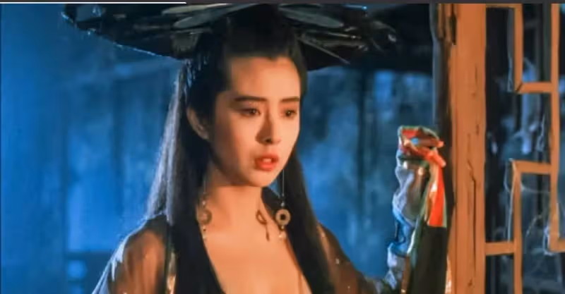 王祖賢溫哥華被偶遇!獨自一人遛狗「被贊膚白溫柔」 「54歲狀態」驚艷路人:忍不住多看一眼