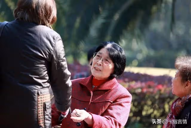 63歲阿姨:去女兒家養老,女婿直接拒絕,拿出十萬塊錢讓我為難了