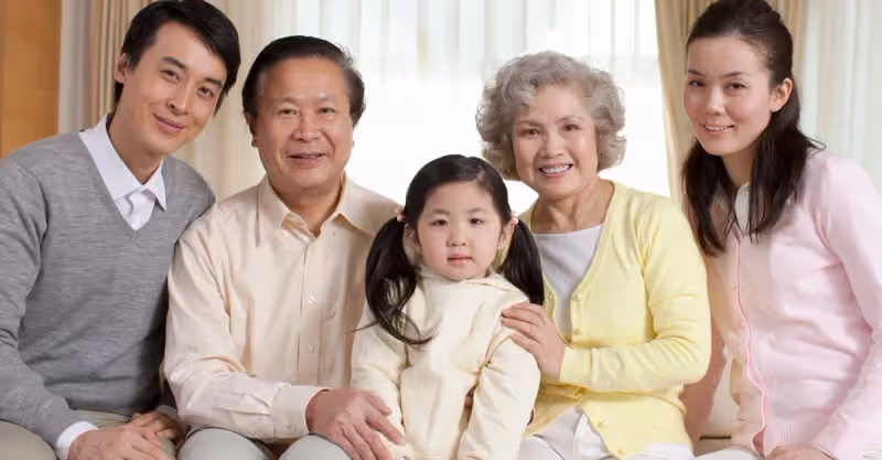 準備訂婚，准婆婆把孫子送來：把孩子照顧好，這個暑假你好好表現