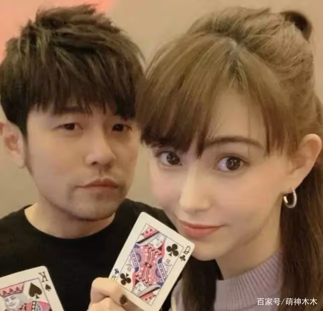 侯佩岑近照腰腹粗壯疑懷三胎 狀態不如素人