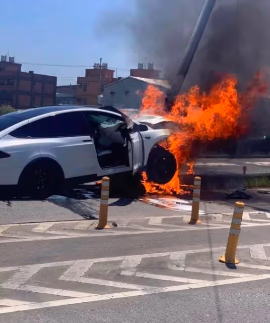 十歲拿獎,二十歲享譽國際,專業賽車手林志穎此次的車禍並不簡單