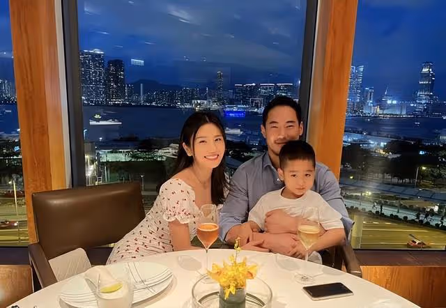 香港知名女星曬泳裝照引熱議!被質疑修圖太狠,因醜聞事業盡毀