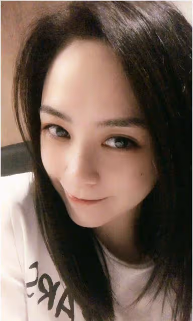 阿嬌真的不會老?連曬18張「近距離自拍」,卻在臉上找不到一絲破綻:宛如18歲少女