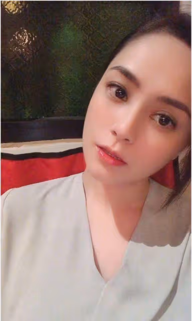 阿嬌真的不會老?連曬18張「近距離自拍」,卻在臉上找不到一絲破綻:宛如18歲少女
