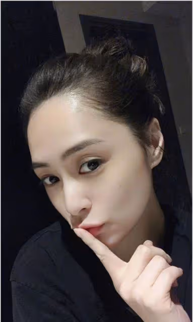阿嬌真的不會老?連曬18張「近距離自拍」,卻在臉上找不到一絲破綻:宛如18歲少女