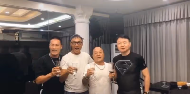 一眾港星齊聚大灣區,林韋辰凍齡如30歲小夥,「方唐鏡」吳啟華定居內地,雷宇揚髮型仍搶鏡,網友:回憶滿滿