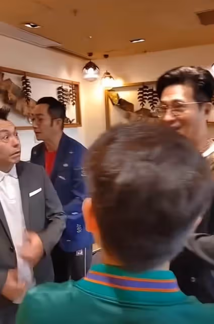 一眾港星齊聚大灣區,林韋辰凍齡如30歲小夥,「方唐鏡」吳啟華定居內地,雷宇揚髮型仍搶鏡,網友:回憶滿滿