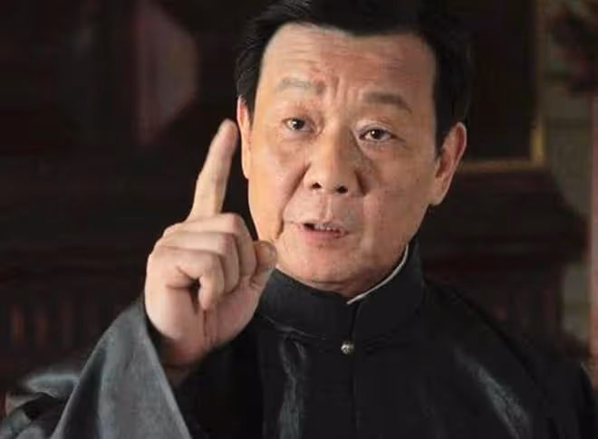 李立群前女友近況!64歲氣質仍出眾,碩士畢業後當上大學副教授