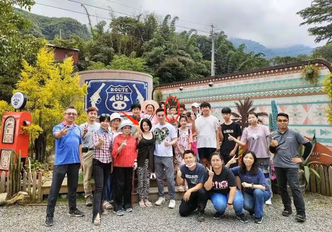 小S帶著大S子女去旅遊，具俊曄低調回到韓國，大S一路陪同？