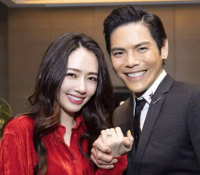 向佐出軌門事件後,郭碧婷爸爸在台灣吃冰消火氣,面對非議不耐煩
