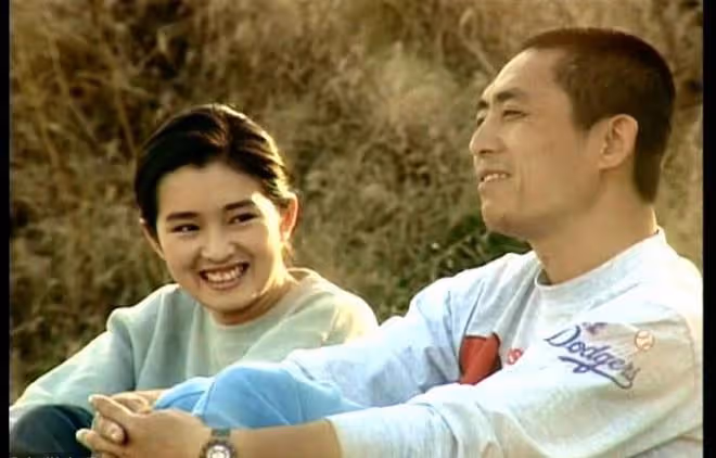「年過半百無兒女」的8位明星,億萬身家沒人繼承,不心疼嗎?