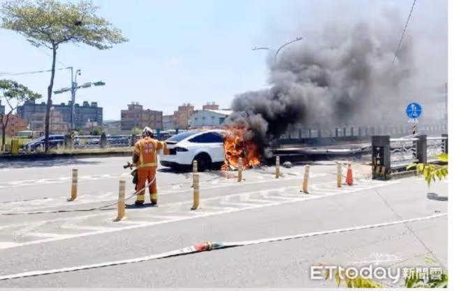 開特斯拉自撞!林志穎父子發生嚴重車禍