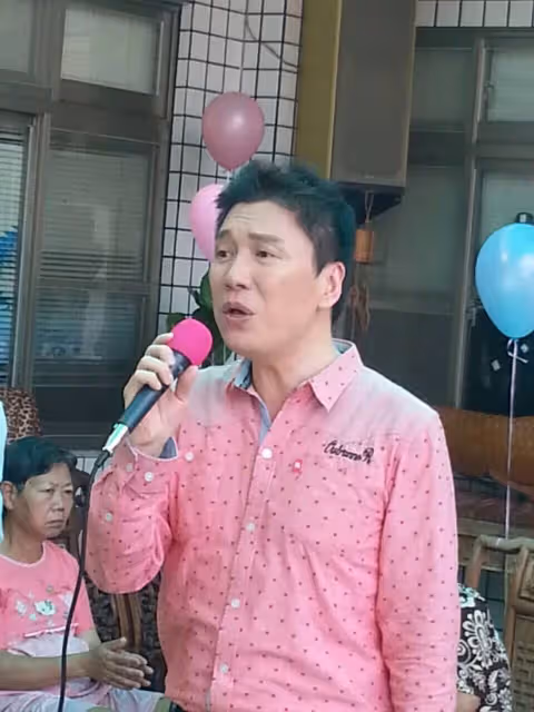 唱紅《歉意》！麥偉林認了不適合演藝圈「舉家移民帛琉」退出歌壇「自資開卡拉OK店」不留戀當年風光
