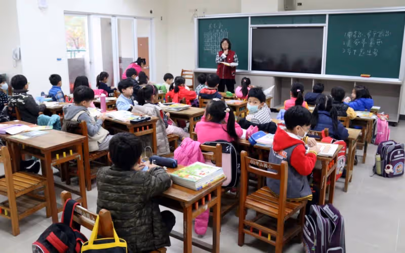 數學85分卻倒數第2!小5生考卷被蓋「藍色兔兔印章」 媽媽無奈道出「台灣教育出問題」兩派網友吵翻