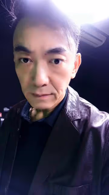 消失半年憔悴露面!徐亨「雙頰凹陷暴瘦復出」嚇壞網友 54歲近況曝光「坦承遇中年危機」:很想回來拍戲