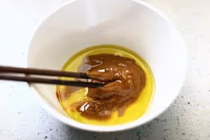 肉末芽菜涼麵——五分鐘萬能肉臊