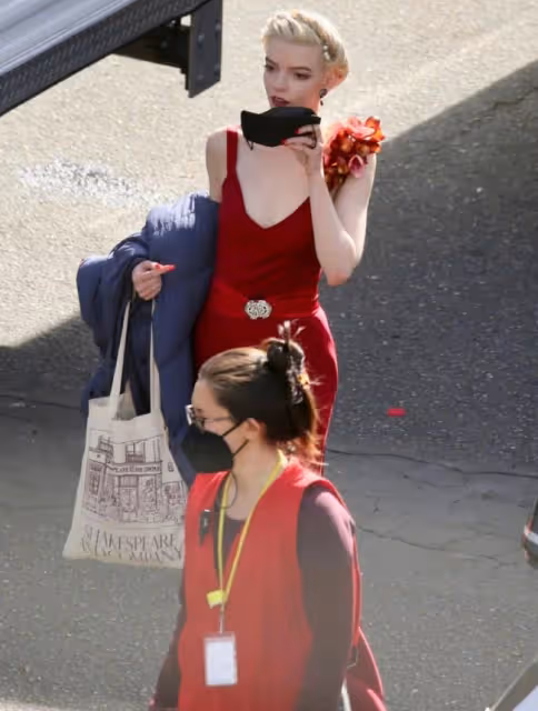 又一個老婆英年早婚,網友直接哭崩了……