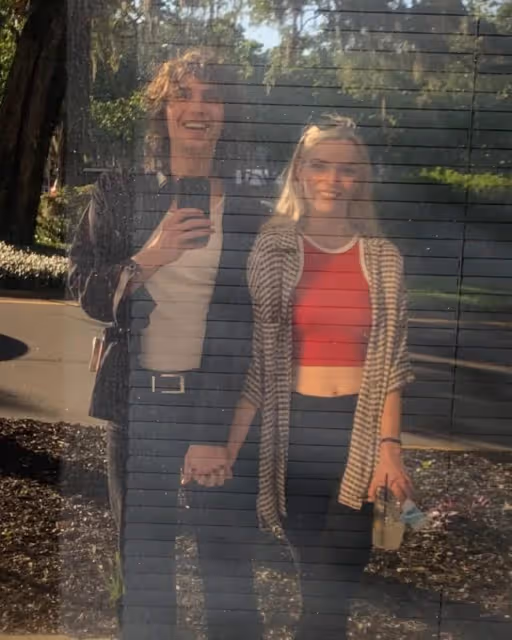 又一個老婆英年早婚,網友直接哭崩了……