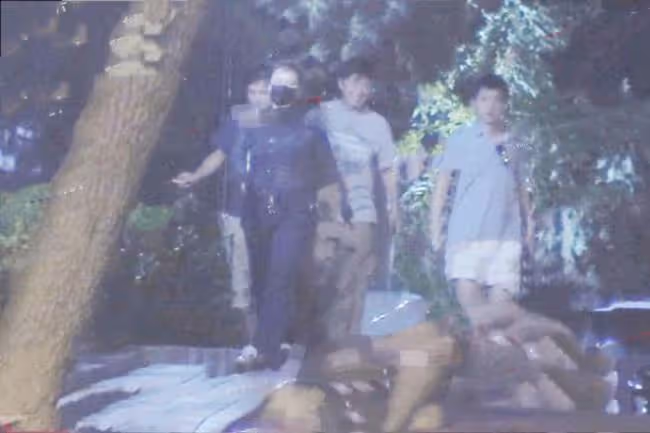 馬思純張哲軒已回國 穿透視裝與好友聚會