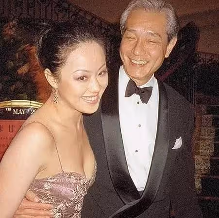 被指敗家女!30歲章小蕙「讓2個億萬富翁破產」 曾認自己是花瓶「沉寂11年再露面」反讓大家刮目相看