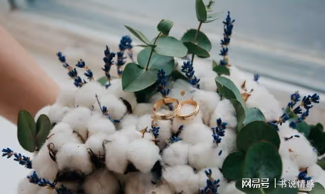 離婚9年，前兒媳買房又買車，婆婆上門：你早這樣多好，回來復婚