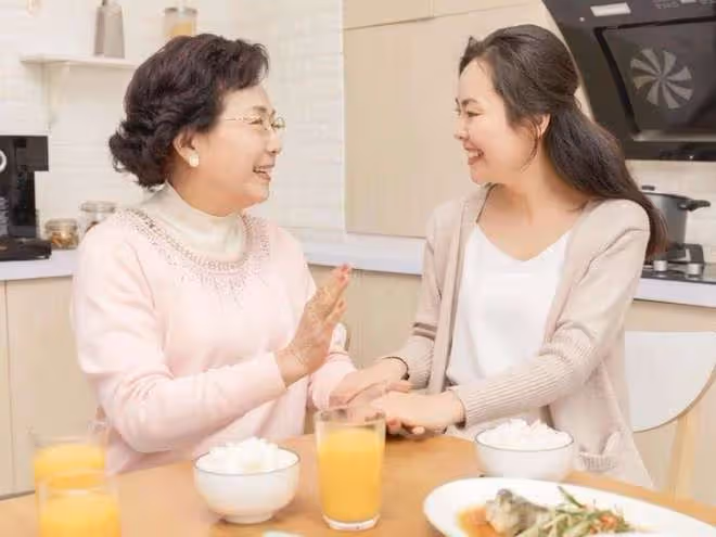 那個3天就病一次的婆婆，在兒媳離婚後，被送進了養老院