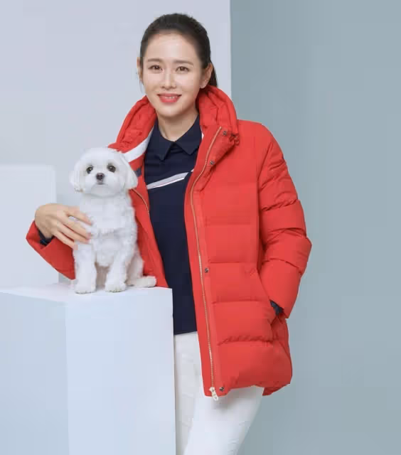 孫藝珍挺孕肚與愛犬拍廣告　網驚嘆：最美孕婦！