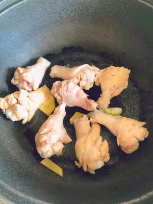 百吃不厭的可樂雞翅根