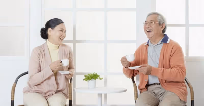 AA制7年後妻子收入超過丈夫，婆婆賠笑臉：兒媳，我養老就靠你了