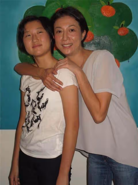 港星發文痛批女兒同性妻子！曝對方深夜致電罵自己：你為何還活著
