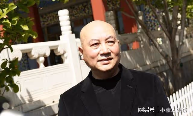 遲重瑞：娶大11歲女富豪，妻子與前夫有3個孩子，婚後疑卑微？
