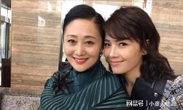 知名演員娟子:憑「令妃」大火,出道多年零緋聞,57歲家庭幸福