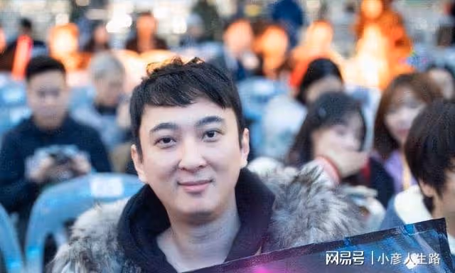 王思聰又換女友了,00後身高168,相貌神似孫一寧,慎婕出局了?